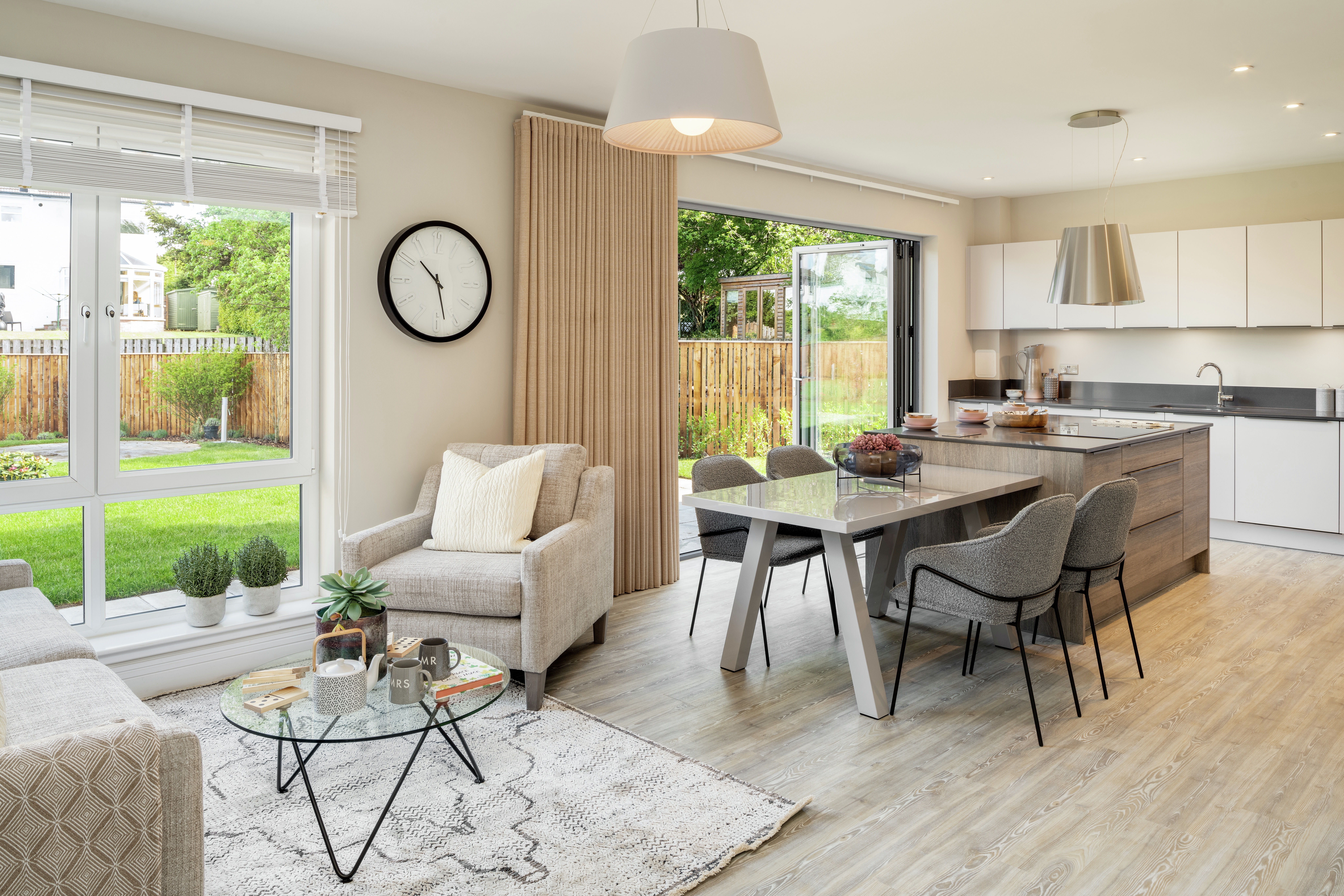 Vb1809902 Cammo Mallaig P16 Family Area To Kitchen