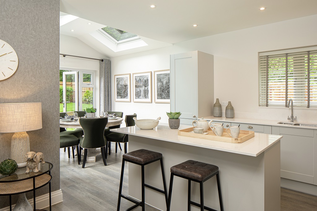 Vb1818183 8348 52 Plot1 St Peters Quarter Chertsey Nenhurst Kitchen Dining