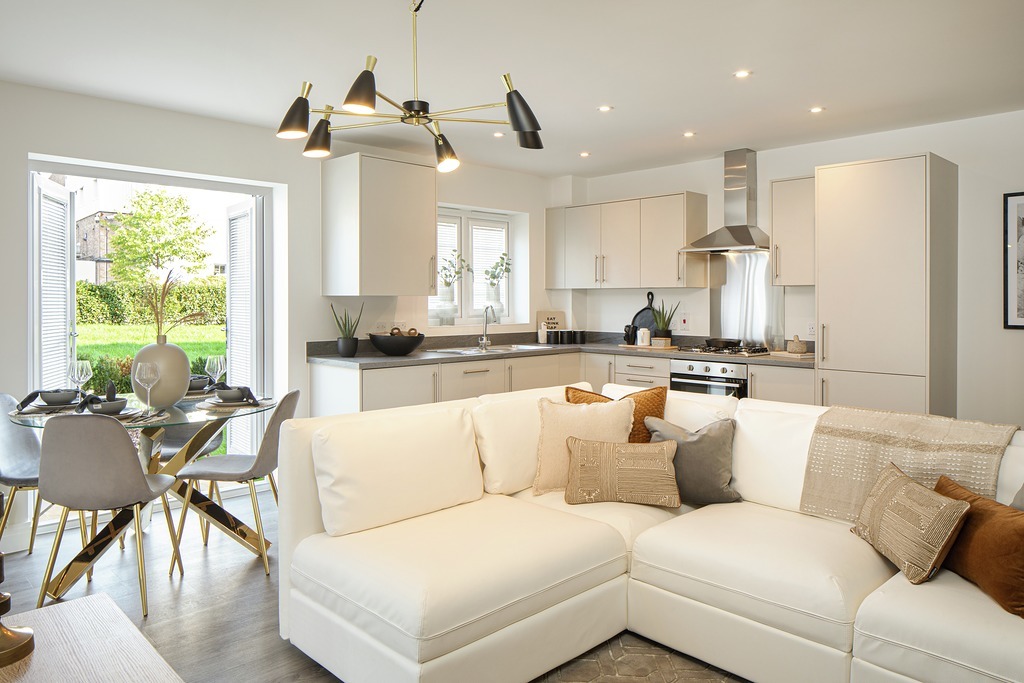 Chalkland Court Hemel Hempstead Kitchen Lounge Dining